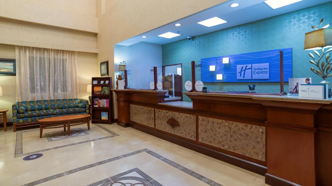 Holiday Inn Express & Suites Cuernavaca By Ihg Exterior photo