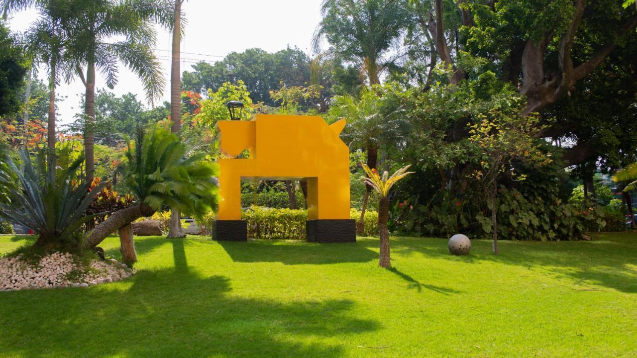 Holiday Inn Express & Suites Cuernavaca By Ihg Exterior photo