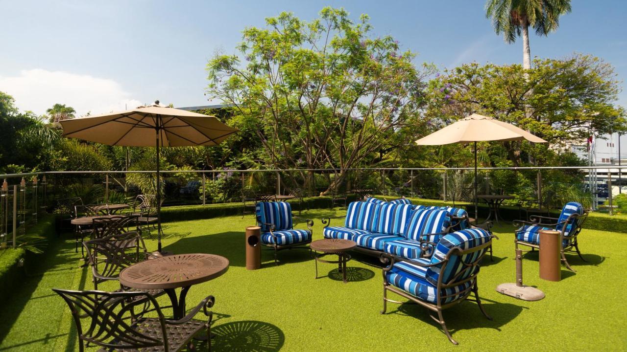 Holiday Inn Express & Suites Cuernavaca By Ihg Exterior photo