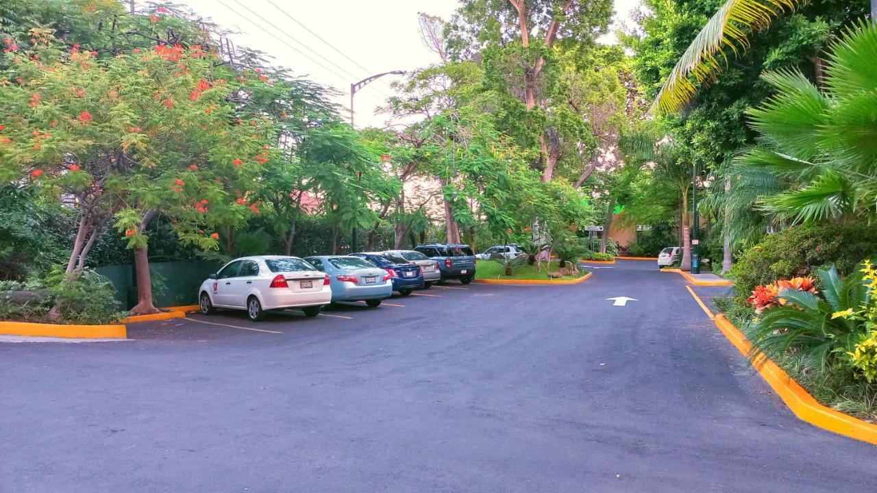 Holiday Inn Express & Suites Cuernavaca By Ihg Exterior photo