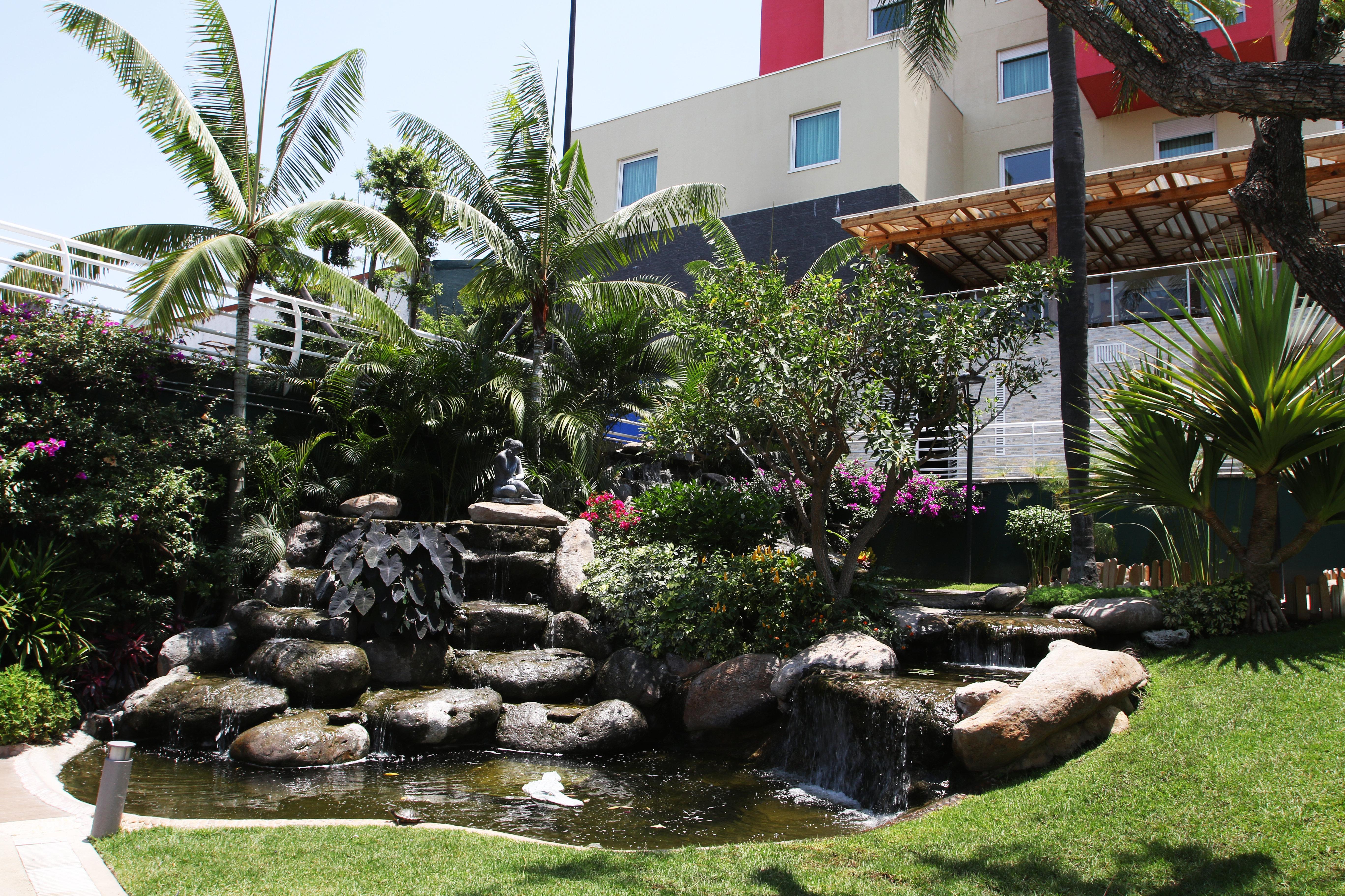 Holiday Inn Express & Suites Cuernavaca By Ihg Exterior photo