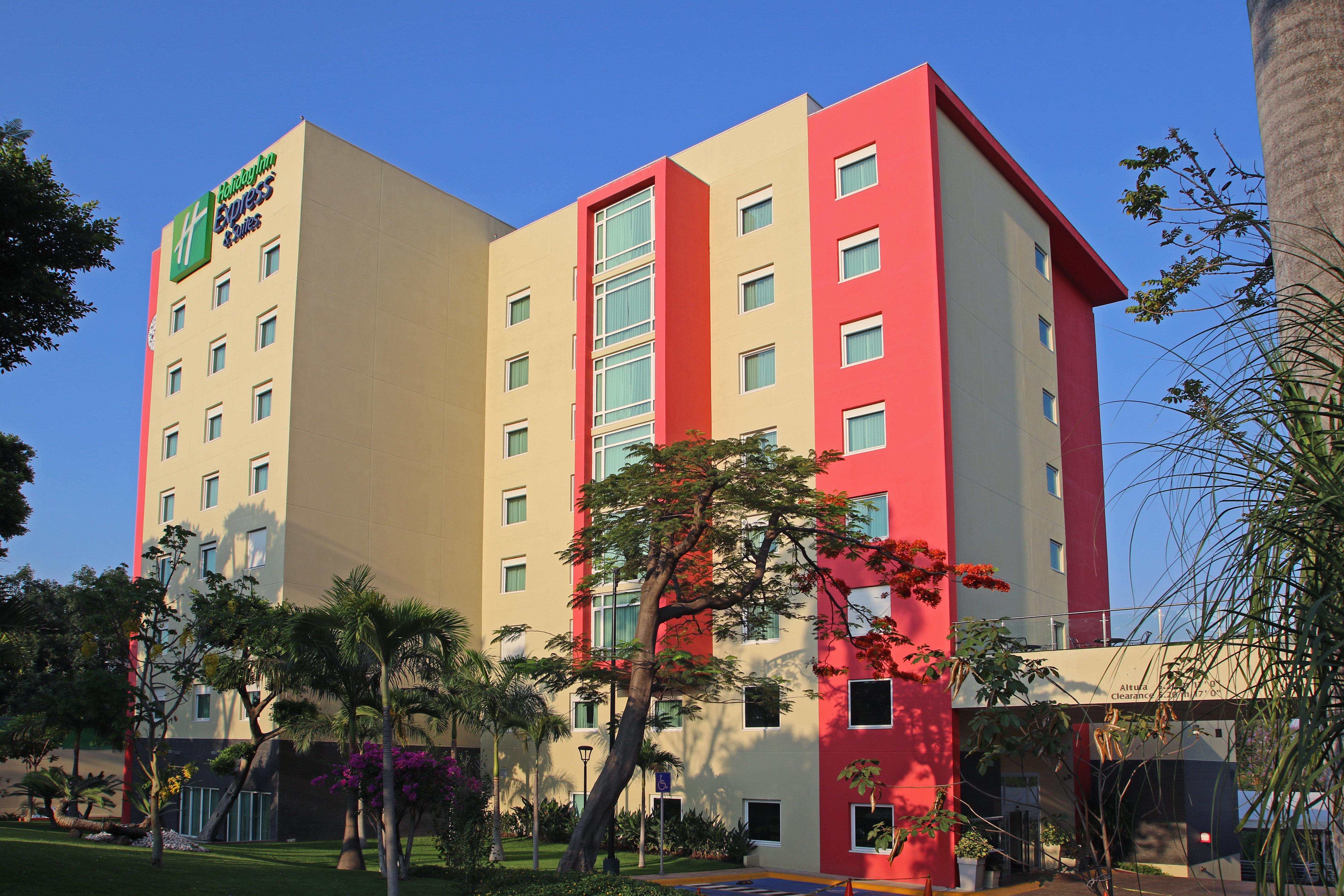 Holiday Inn Express & Suites Cuernavaca By Ihg Exterior photo