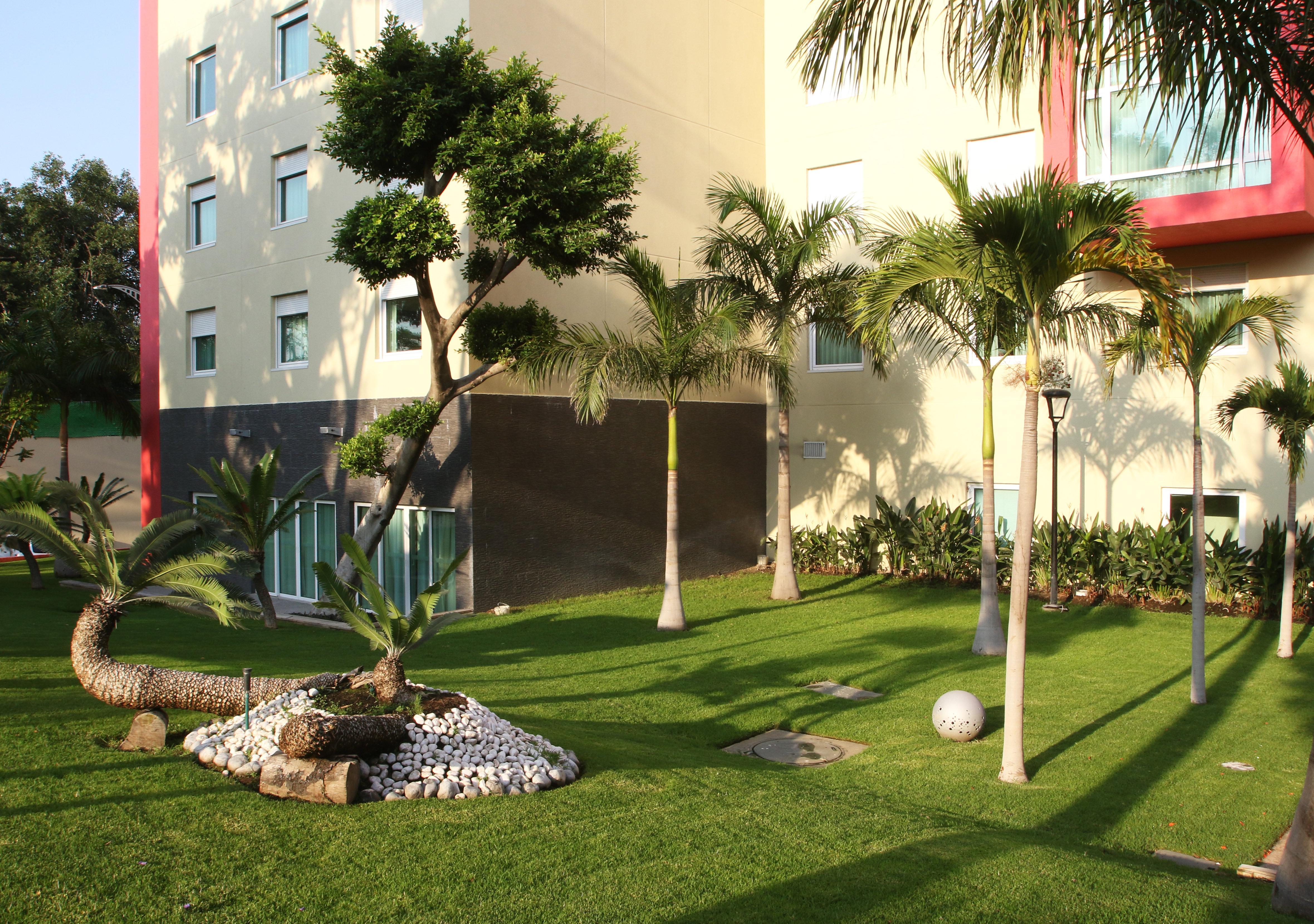 Holiday Inn Express & Suites Cuernavaca By Ihg Exterior photo