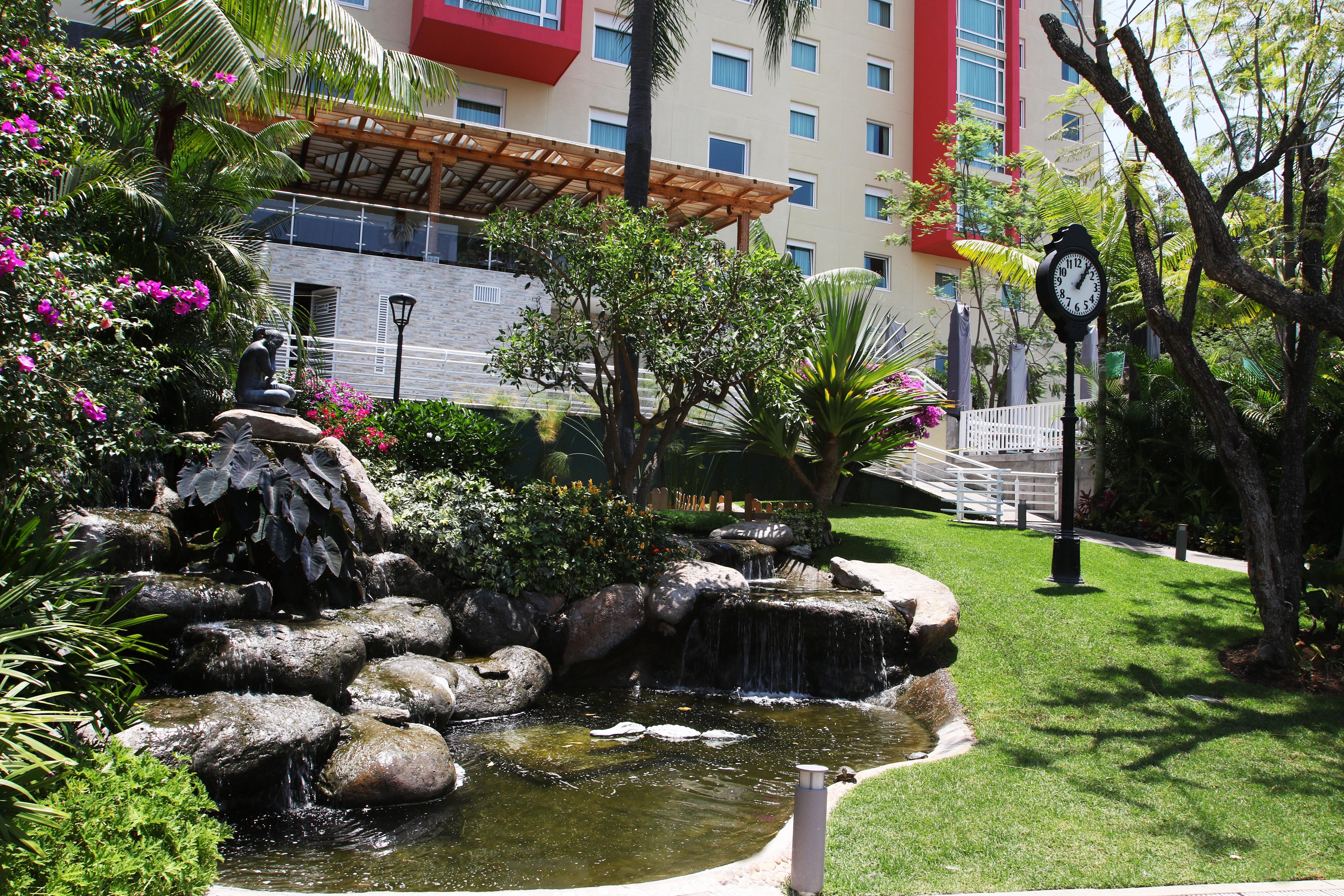 Holiday Inn Express & Suites Cuernavaca By Ihg Exterior photo